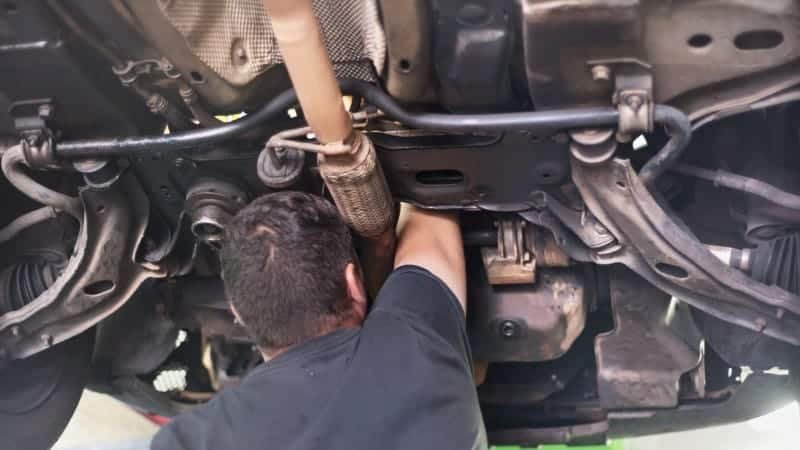 Common causes of exhaust leaks - Exhaust Leak Symptoms, Causes and How to Fix