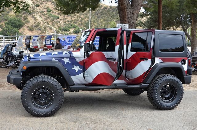 Jeep Wrangler american flag wrap